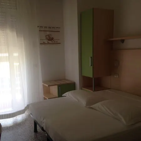 Ξενοδοχείο Lazzarini 3*
