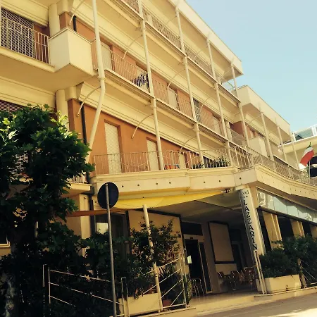 Ξενοδοχείο Lazzarini 3*